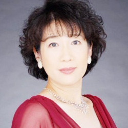 大冨栄里子