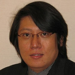 江夏範明