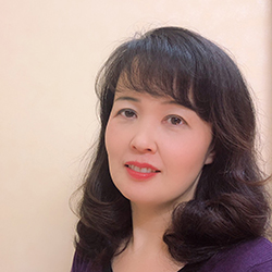 下山久美子