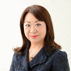 館村たつ子