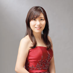 鶴見彩