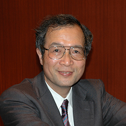 山根陽一